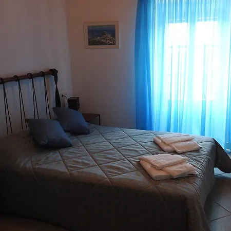 Guest house Chora View *